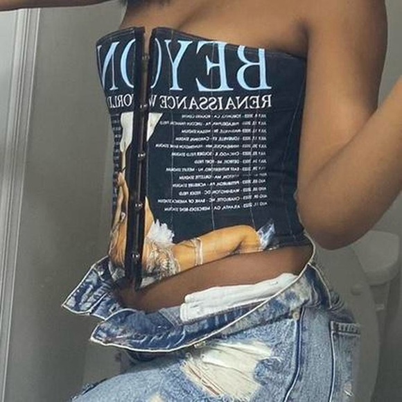 VINTAGE Beyoncé Renaissance Corset. - Picture 2 of 2